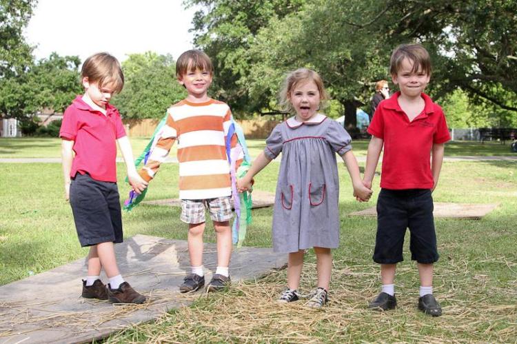 481425_10151437625856725_1198668164_n