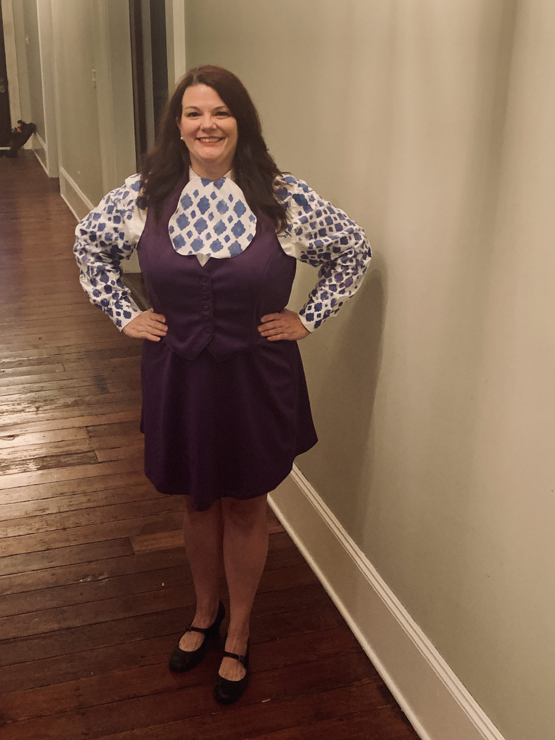 Hi there! I made my own Halloween costume!